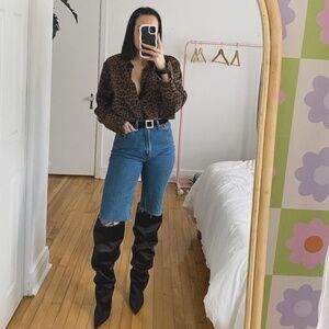 4/35$- H&M leopard button up shirt